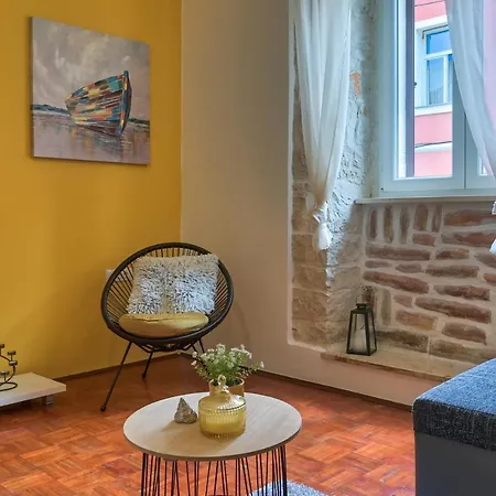 Appartement Arena *