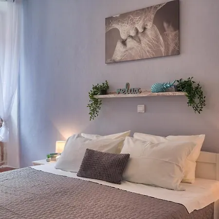 Arena Apartment- Free Parking * Pula