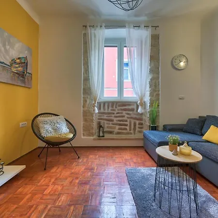 Arena Apartment- Free Parking Apartment Pula